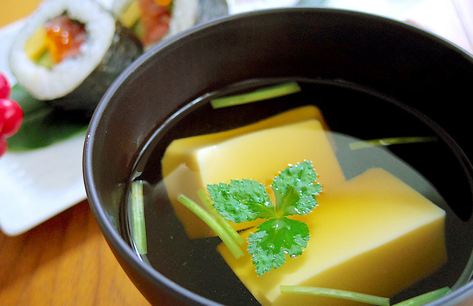 玉子豆腐のお吸い物 1948年創業 大阪八尾の株式会社 旭食品